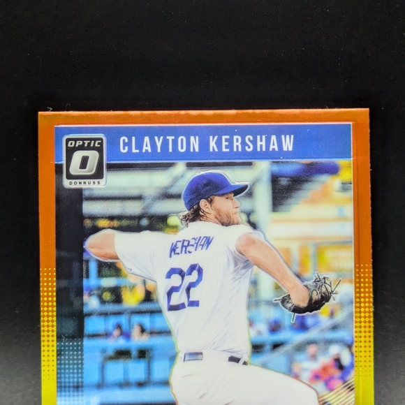 2018 Donruss Optic Red and Yellow Prizm #120 Clayton Kershaw Los Angeles Dodgers - Picture 2 of 6